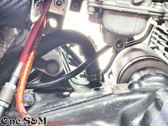 CBX400F CBX550F CBR400F専用 ブリーザーパイプ ワンウェイバルブ付き