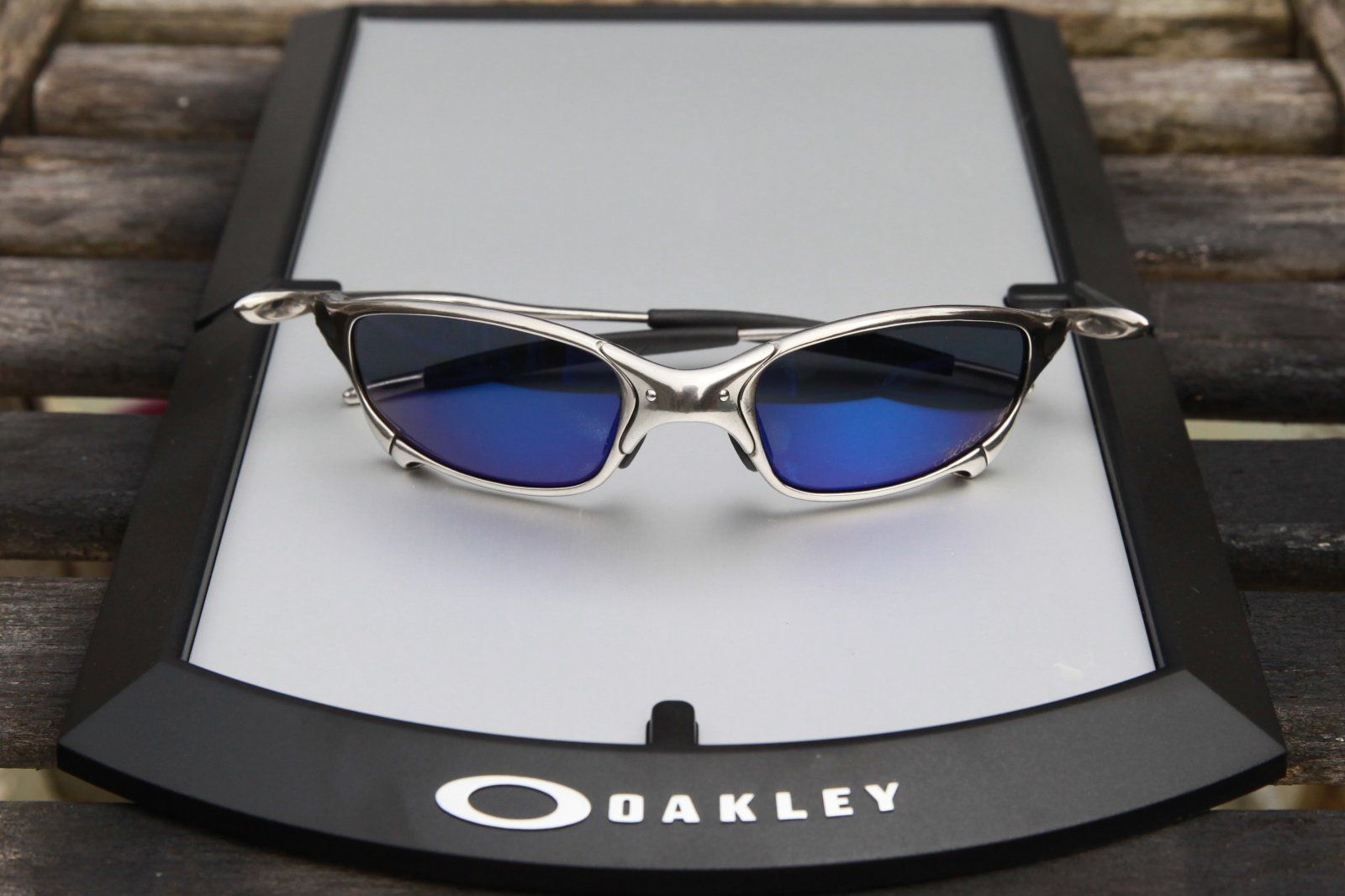 Sold - Juliet Ichiro 51 polished blue. Price drop. | Oakley Forum