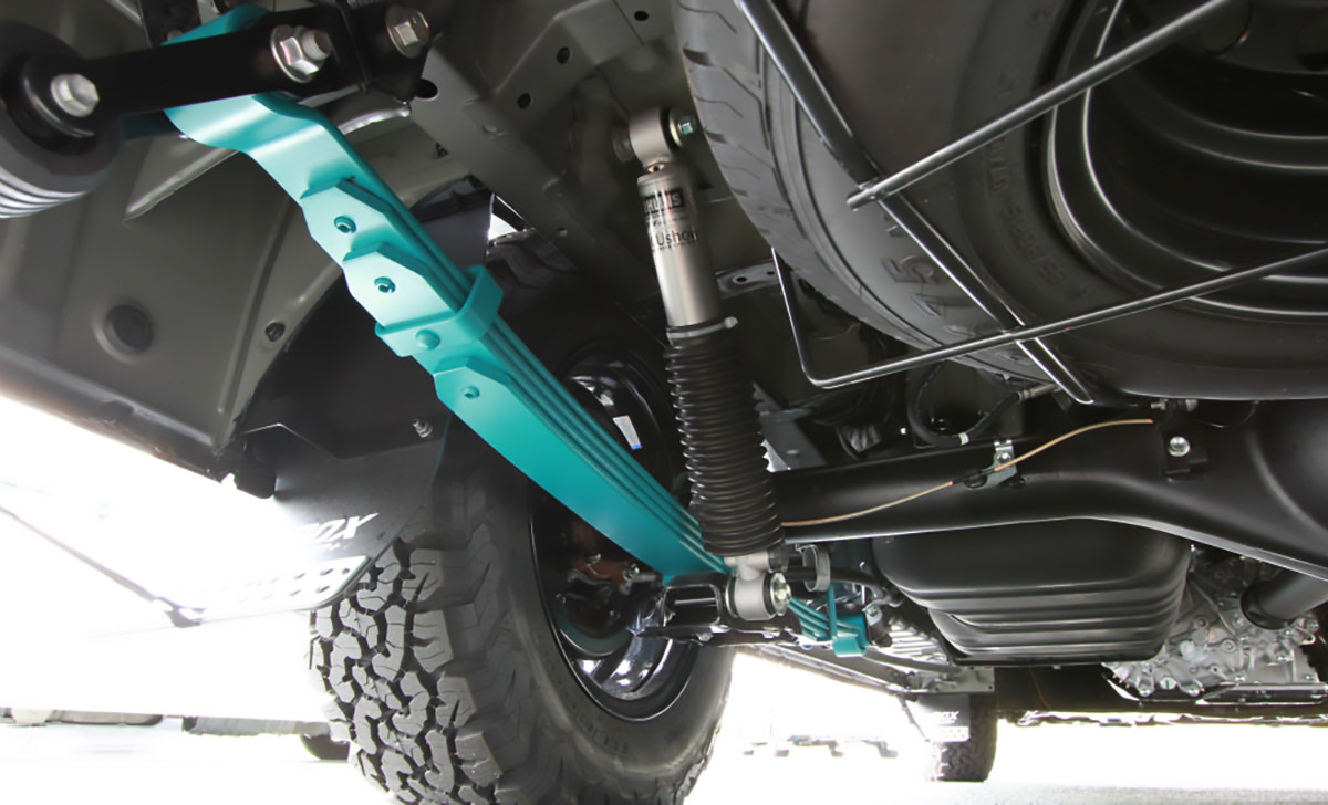 200系ハイエースの乗り心地改善、足回り改善！リア突き上げ編