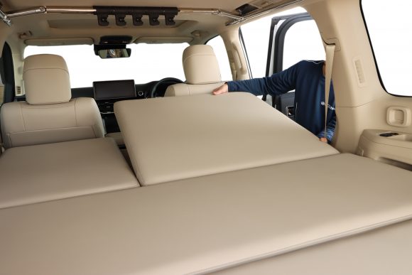 ランクル300 ESベッドシステムにベージュカラーが登場！ - オグショー