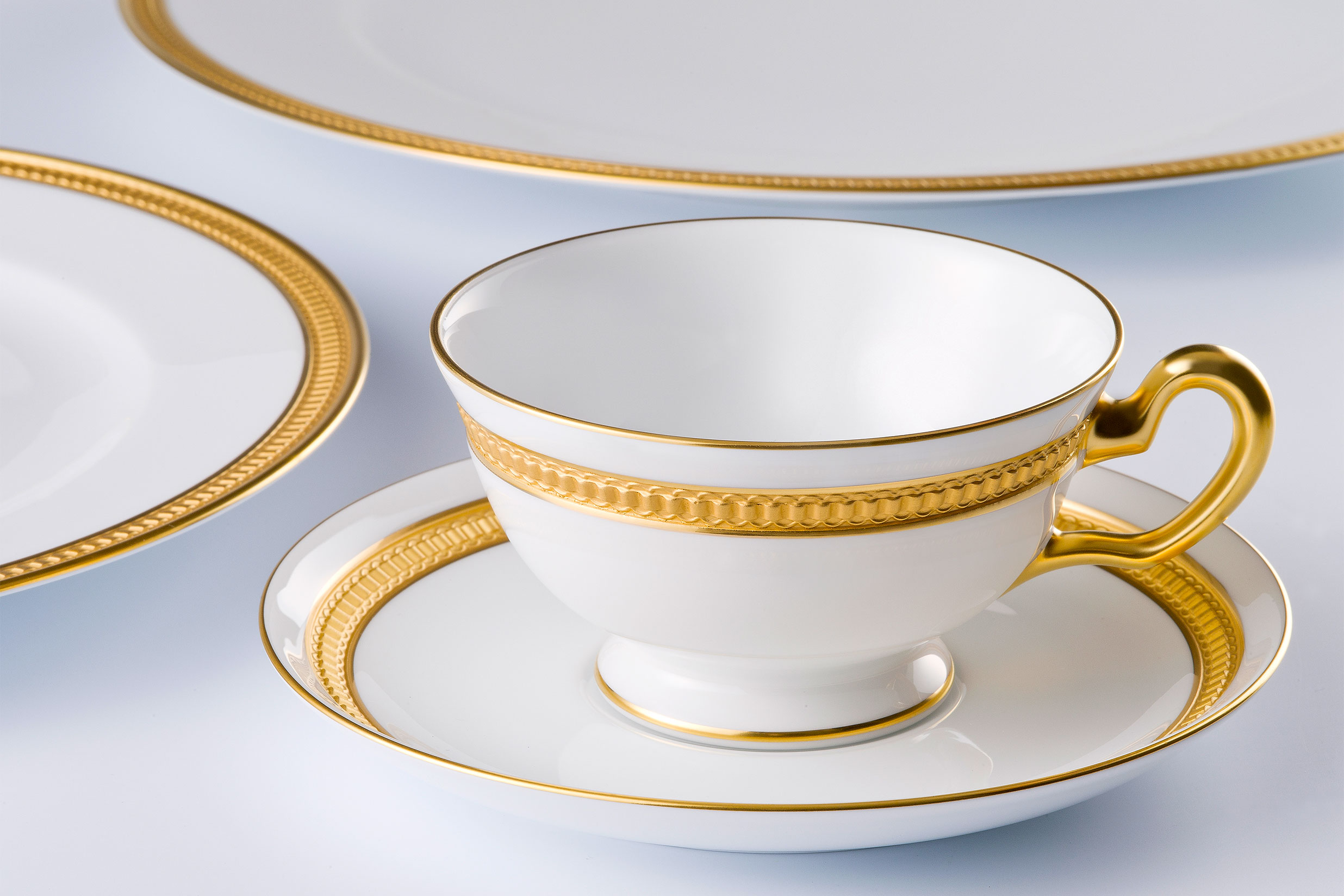 クラウン｜大倉陶園公式ホームページ