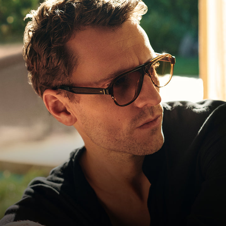 オリバーピープルズ公式オンラインストア | Oliver Peoples® 日本