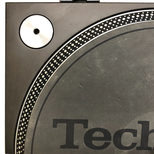 中古品のTechnicsのターンテーブル、SL-1200MK3(ブラック)のご紹介です。