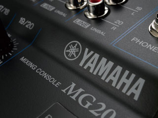 YAMAHAのオーディオインターフェース内臓ミキサーMG10XUの商品ページです。