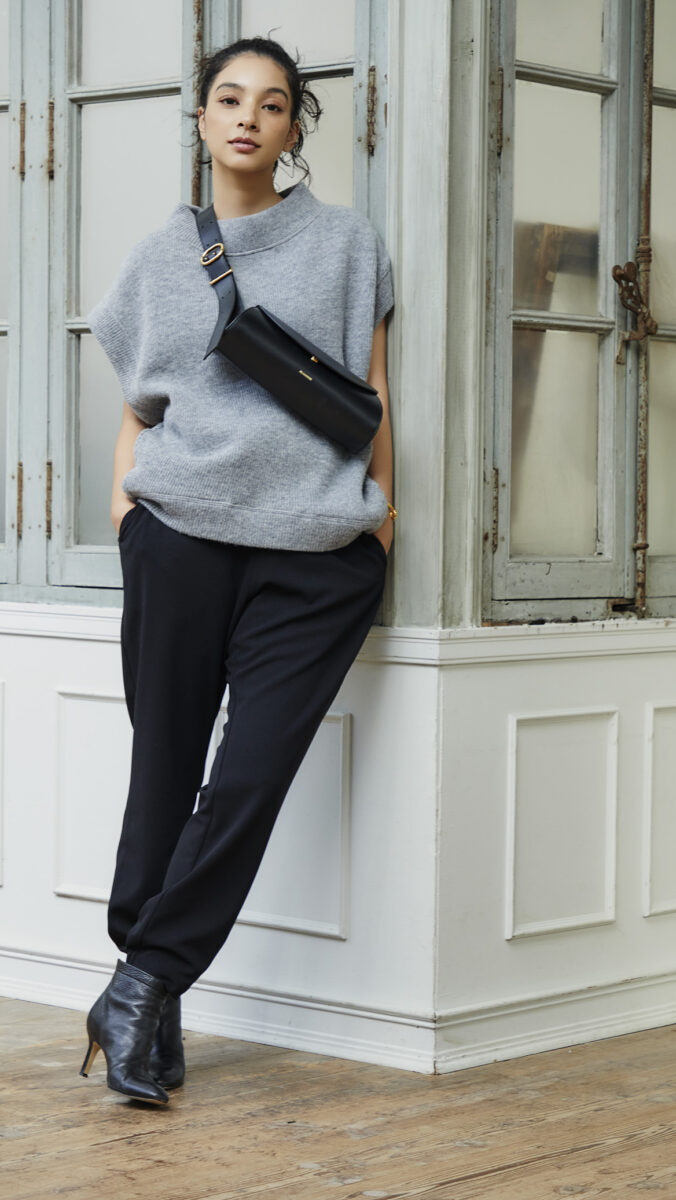 ご予約開始のお知らせ】リラクシーなのに体のラインは素敵に見える