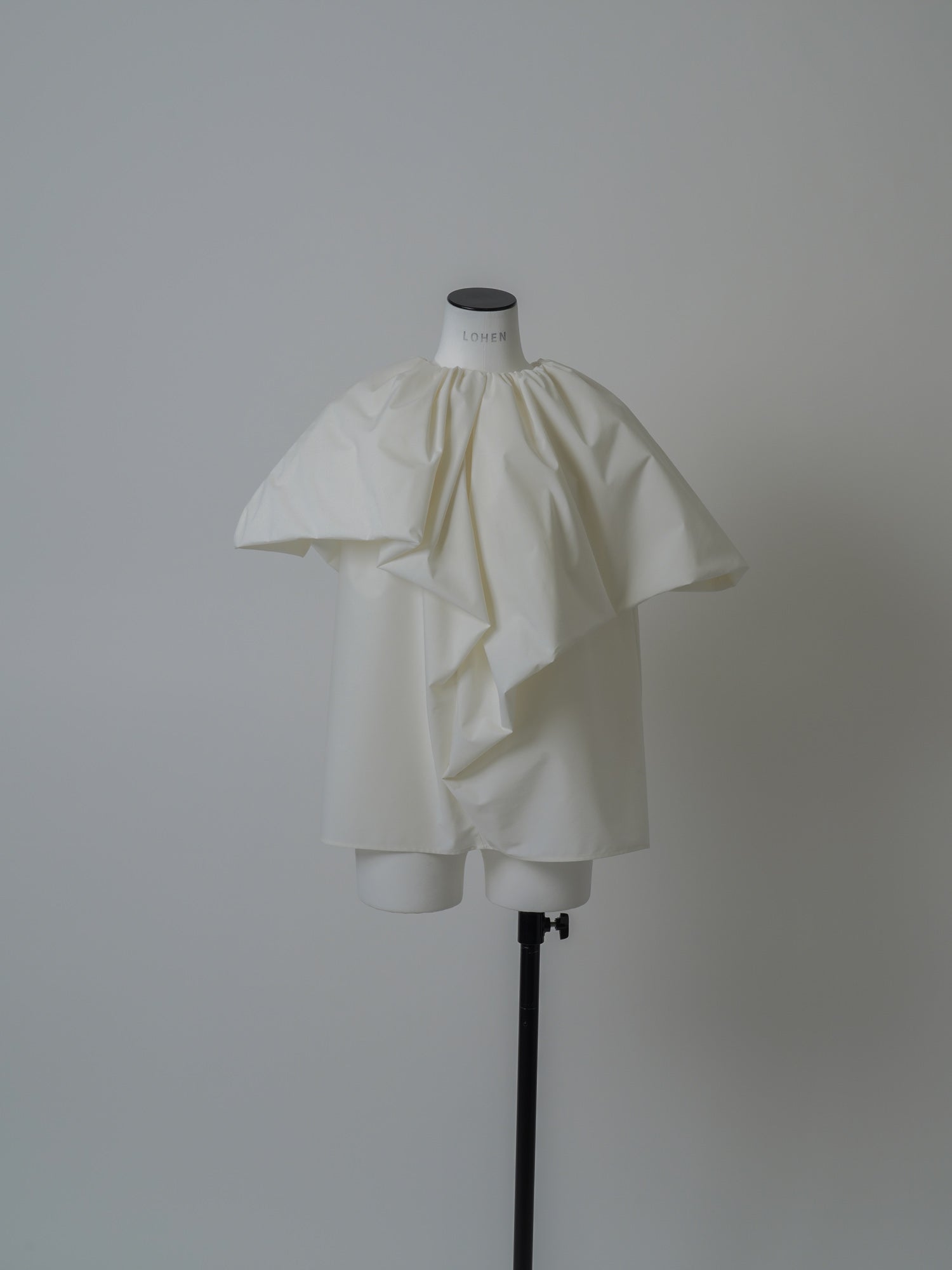 LOHEN バルーンカラーブラウスホワイト