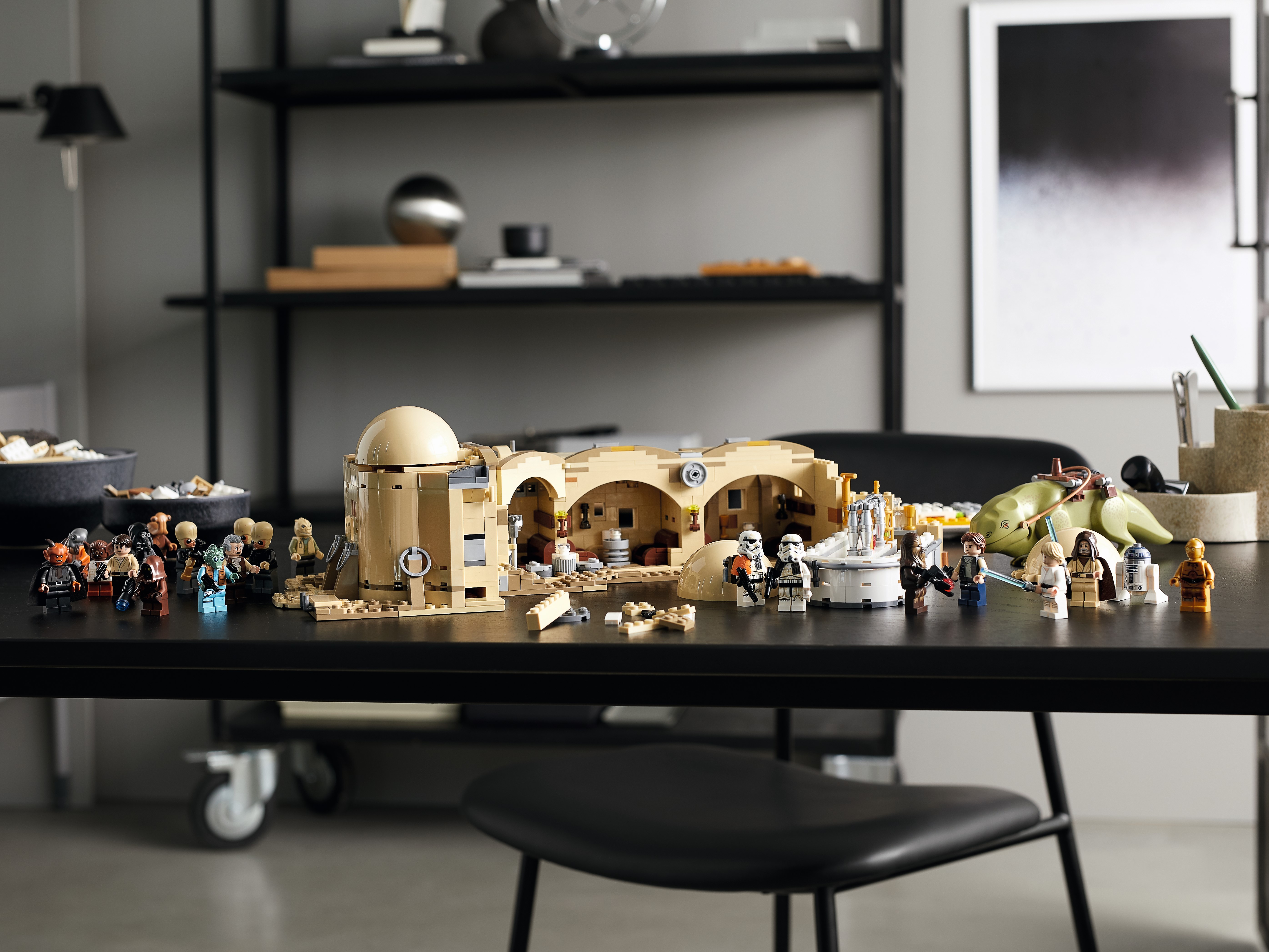 75290_alt9.jpg?fit=crop&