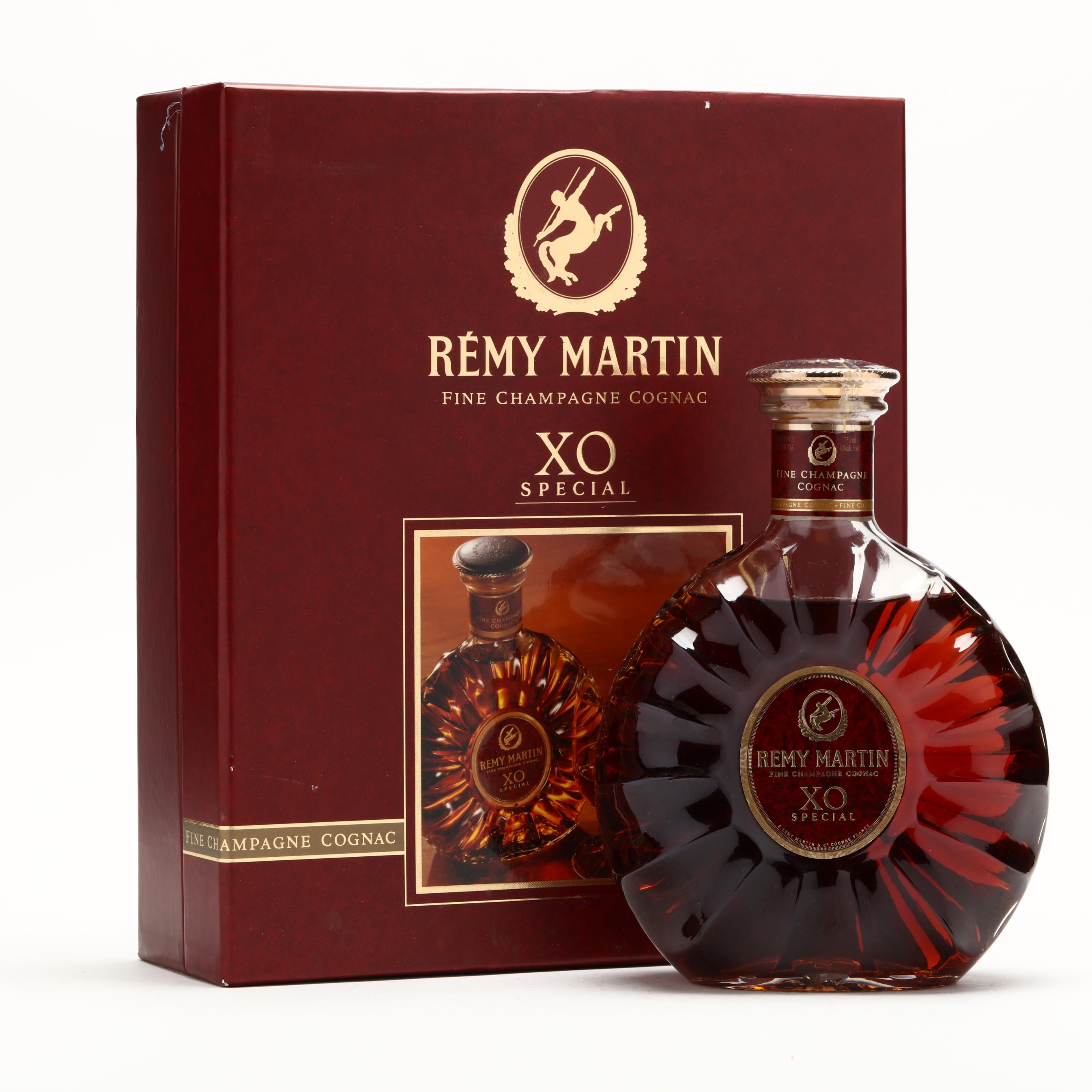 Remy Martin XO Special Cognac & Glasses Gift Set (Lot 1225 - Rare