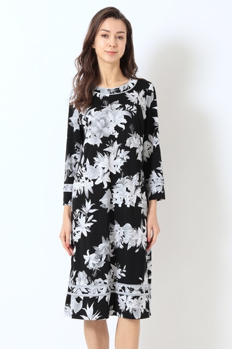 ワンピース F62F301500｜レオナール 公式オンラインショップ