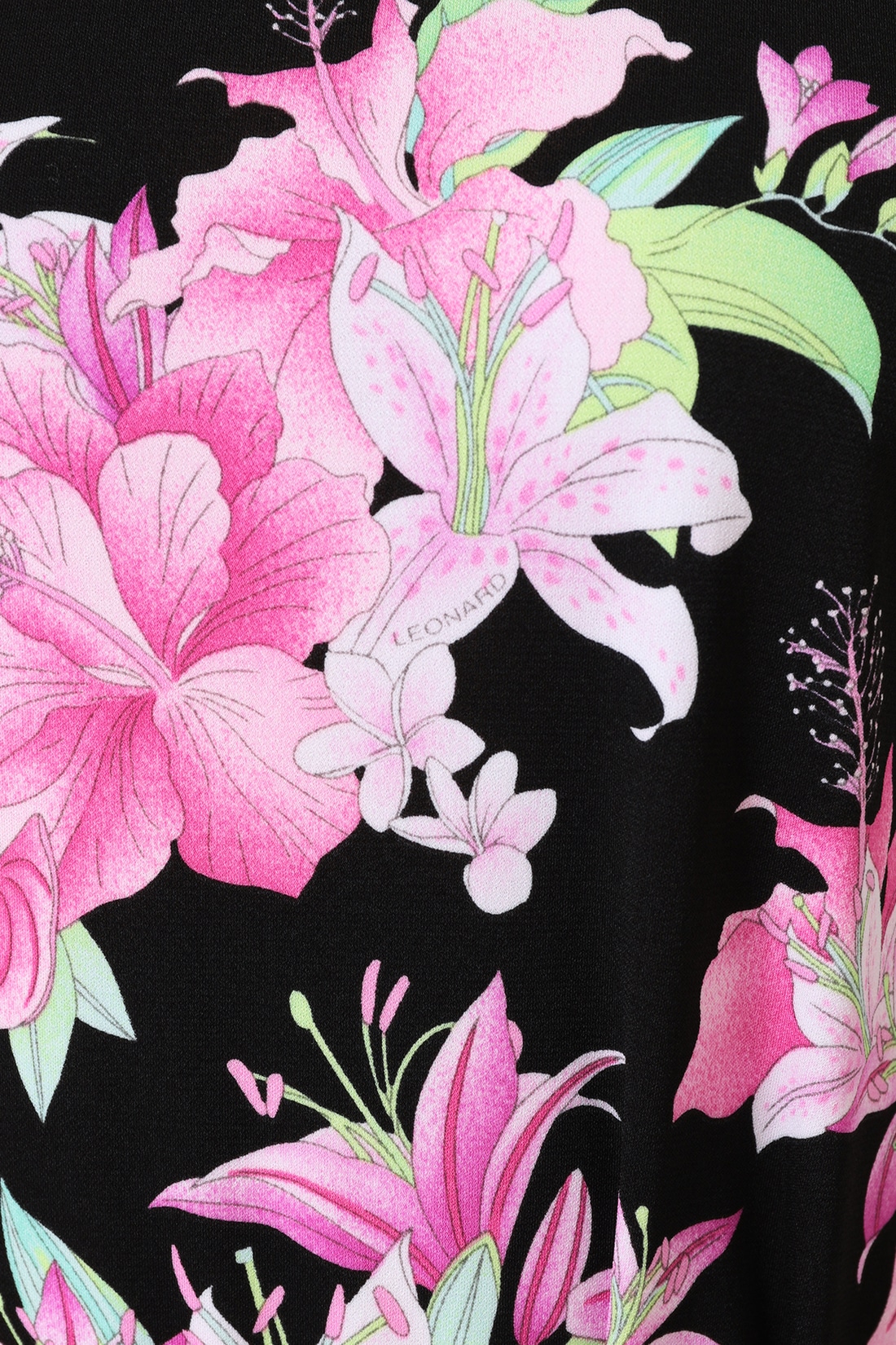 ワンピース F62F301500｜レオナール 公式オンラインショップ