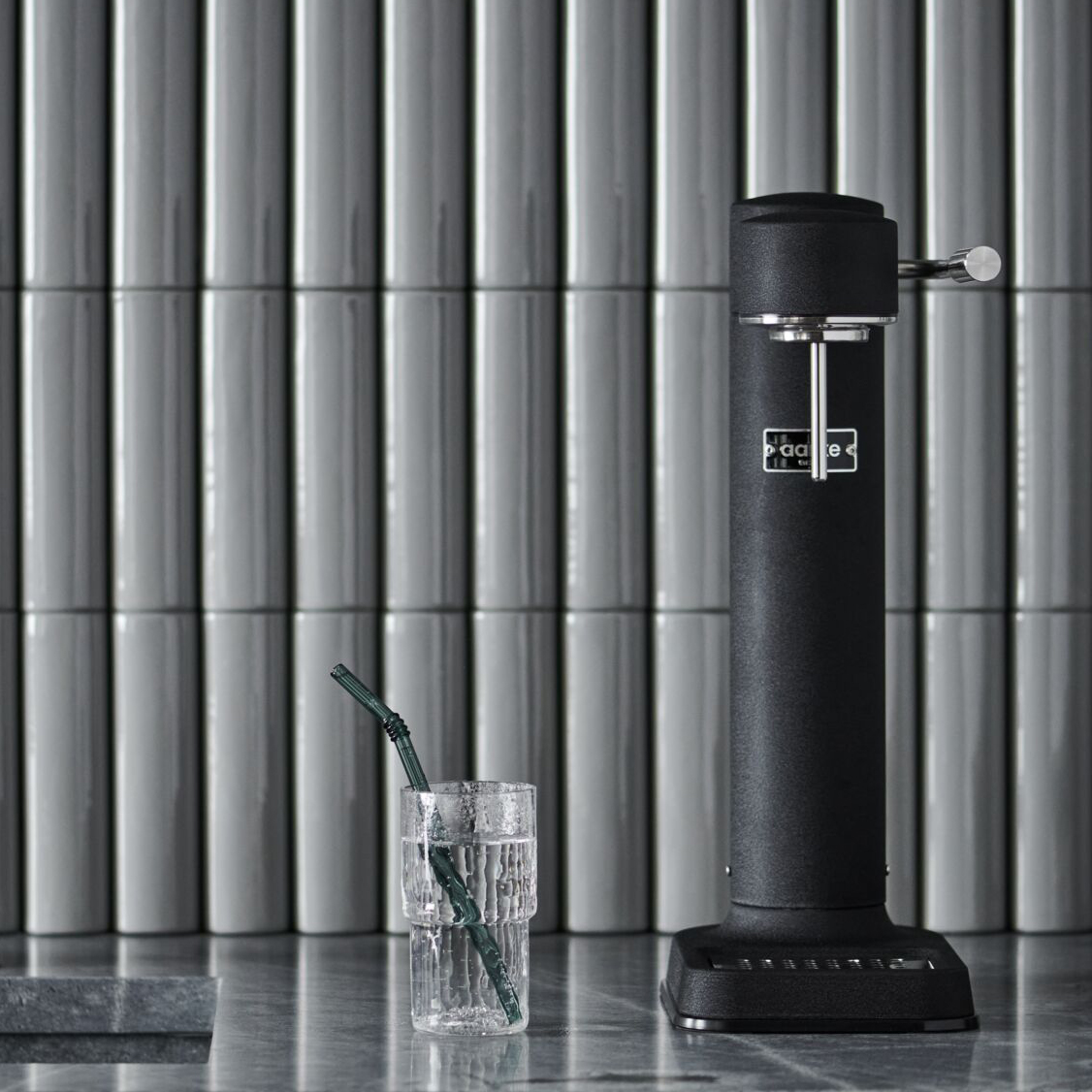 aarke（アールケ）Carbonator 3 炭酸水メーカー マット | LIVING MOTIF