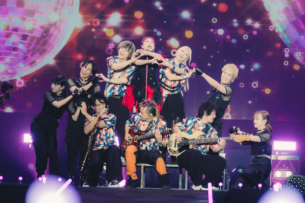 LiSA、約3年ぶりの全国アリーナツアー16公演を完走＆2025年5月14日、15