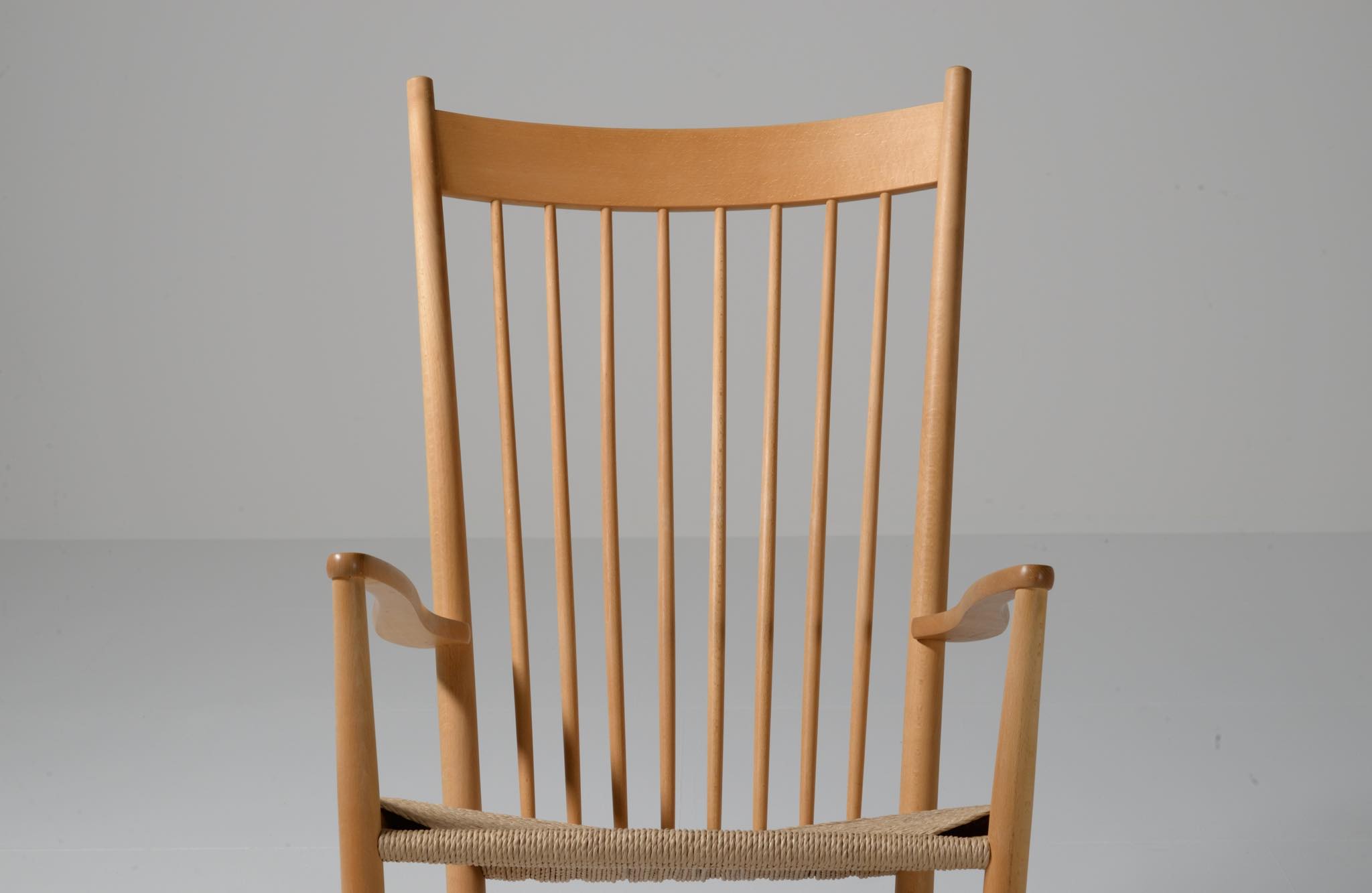 Hans J. Wegner J16 Rocking chair｜Luca Scandinavia | 北欧