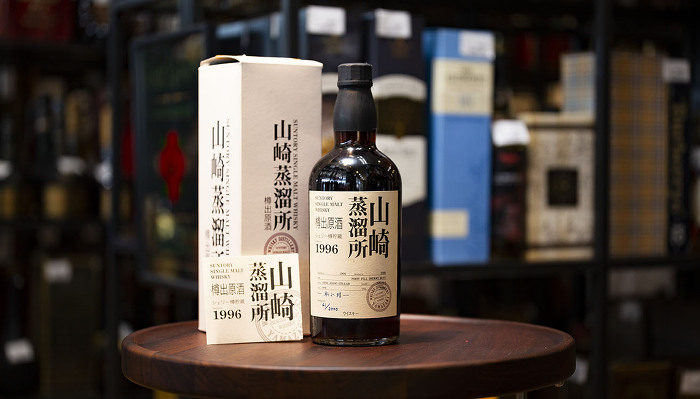 サントリー・樽出原酒の買取はお任せ下さい。