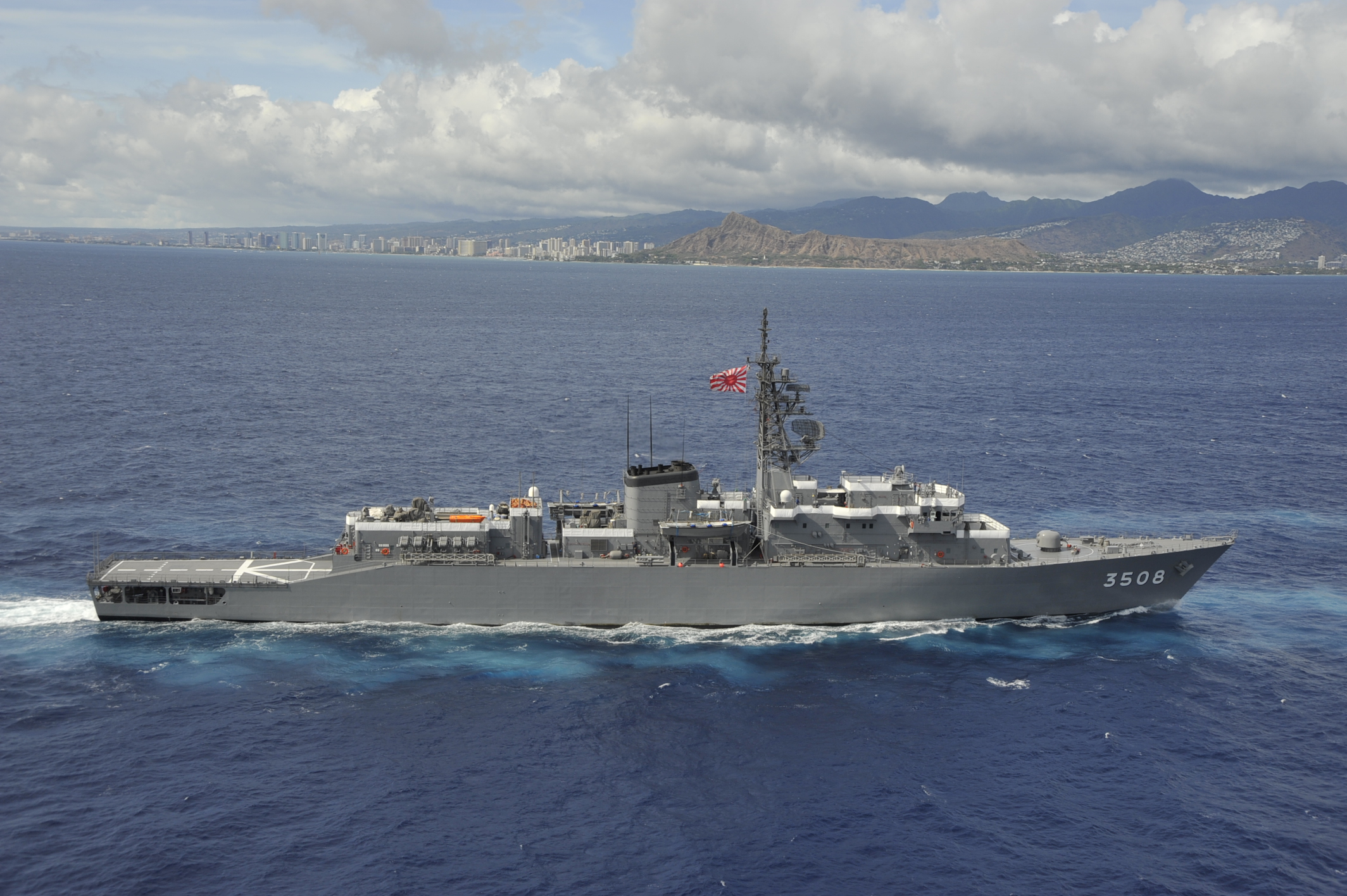 練習艦「かしま」型｜水上艦艇｜装備品｜海上自衛隊 〔JMSDF