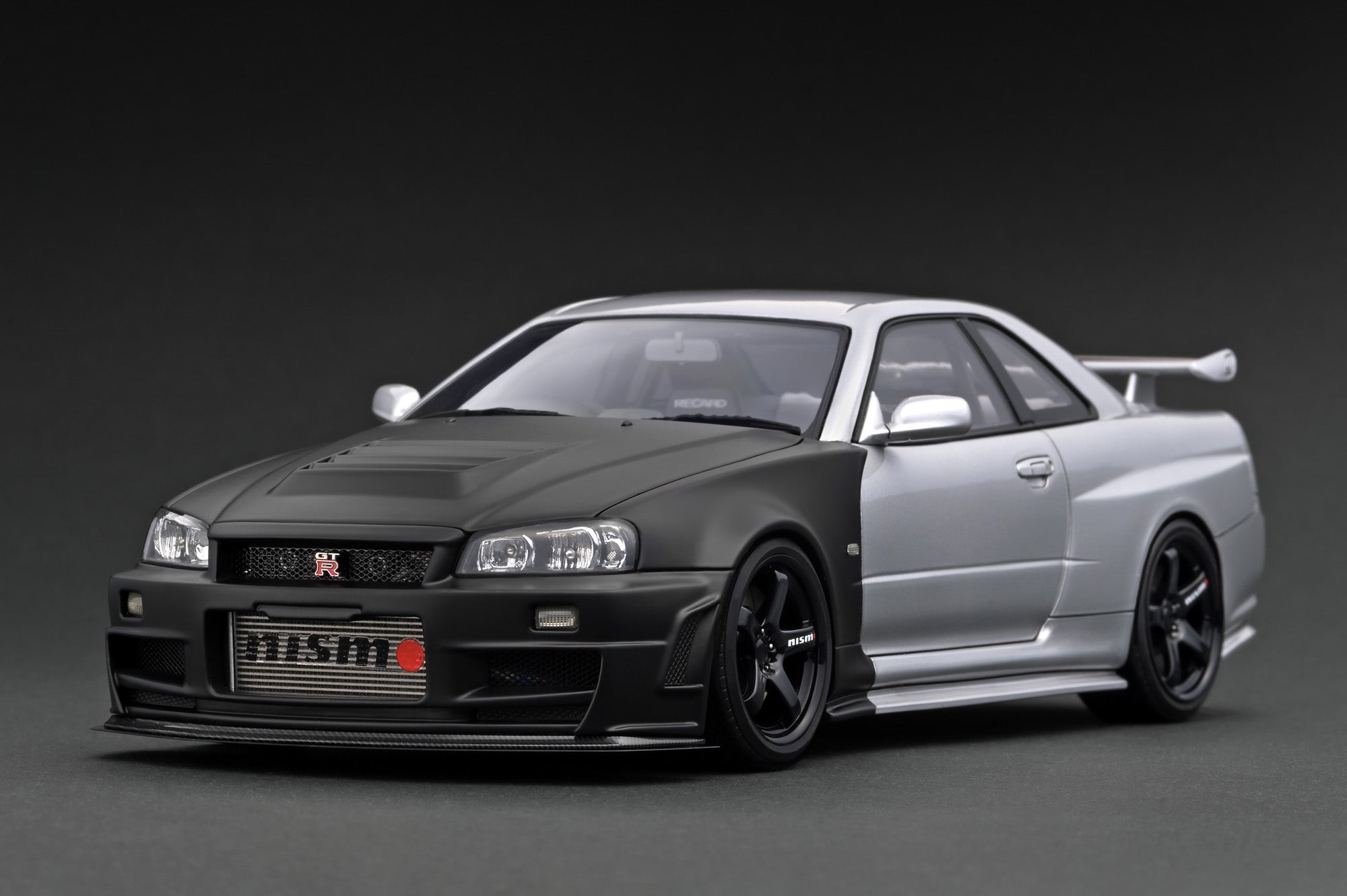 Ignition Model 1:18 Nissan Skyline (R34) GT-R Z-Tune Test 2004 at