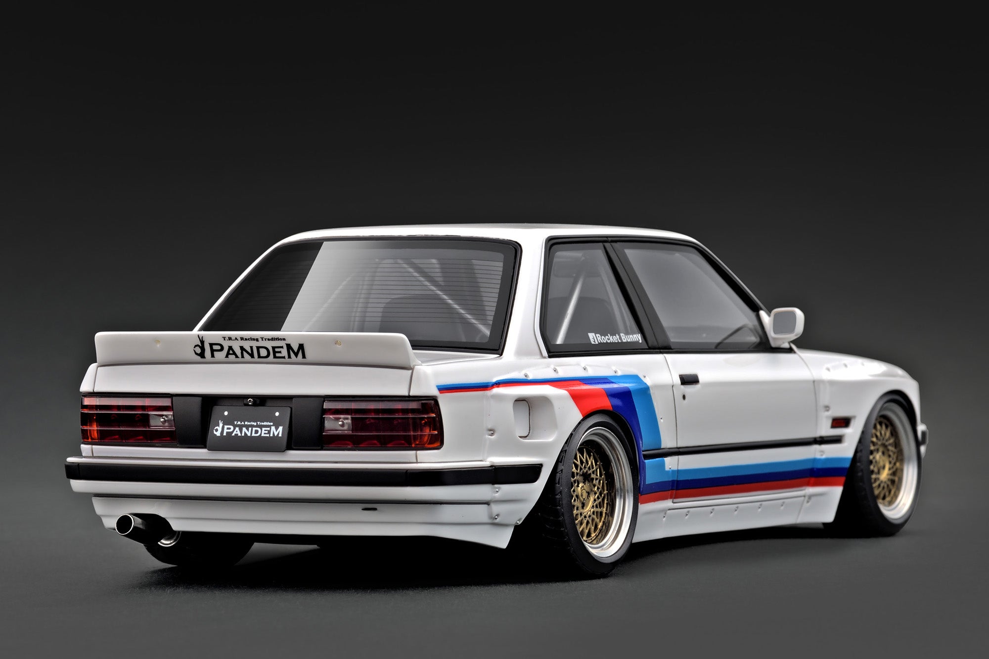 Ignition Model 1:18 BMW E30 3-Series PANDEM in White – Model Cars
