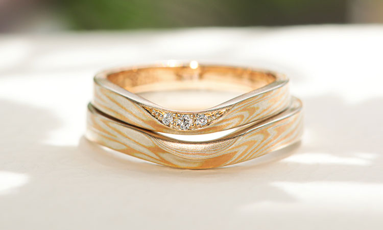 V字の結婚指輪一覧 | 結婚指輪・婚約指輪の杢目金屋