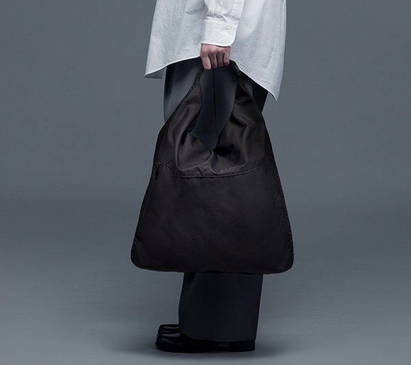 STUFF BAG STANDARD L BLACK | STANDARD | PRODUCTS | MONOLITH