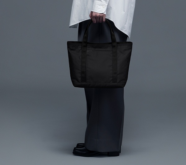 TOTE STANDARD L BLACK | STANDARD | PRODUCTS | MONOLITH ONLINE