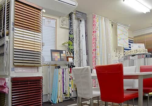 ウッドパーフェクト50mm(耐水) ヨコ型ウッドブラインド ナニック｜木製