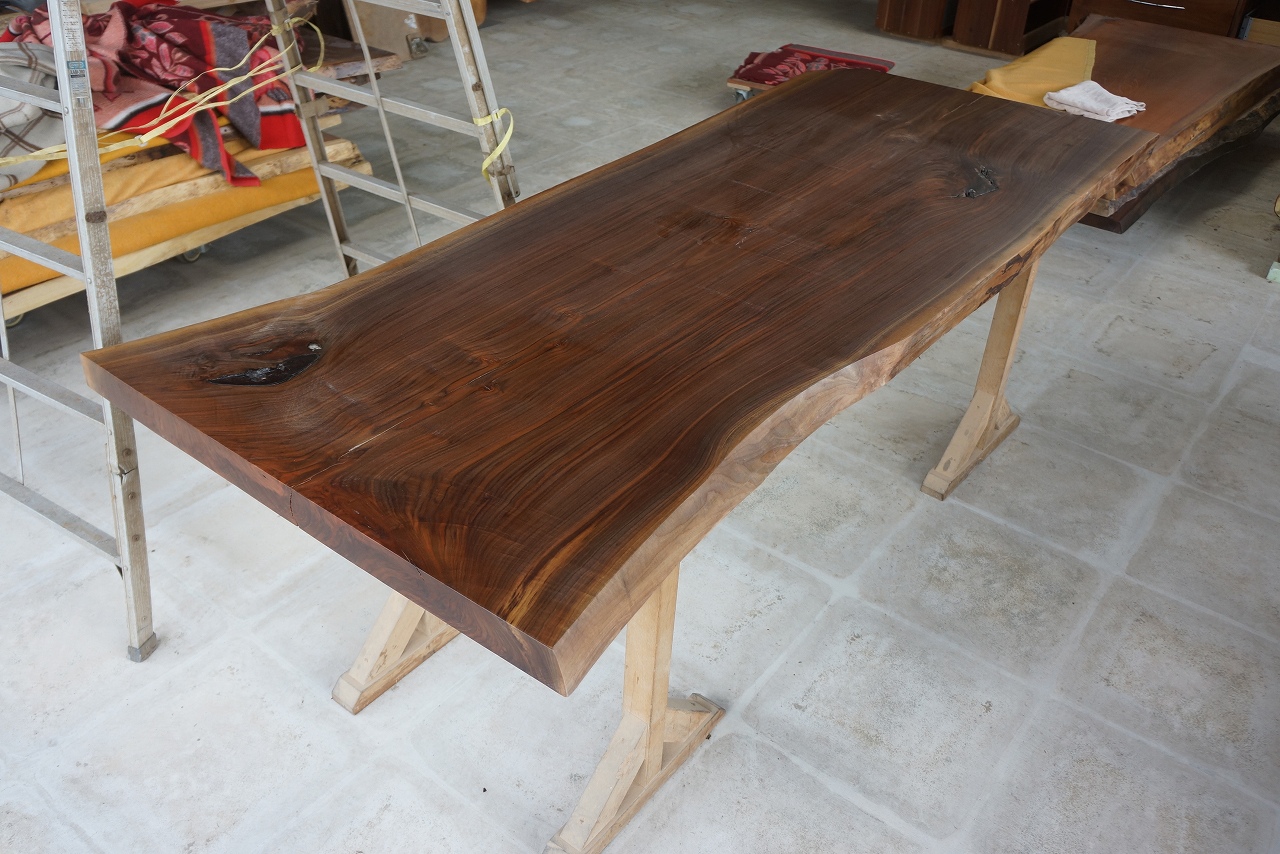 天然木 新潟工場 ブラックウォールナット材 一枚板 カウンター