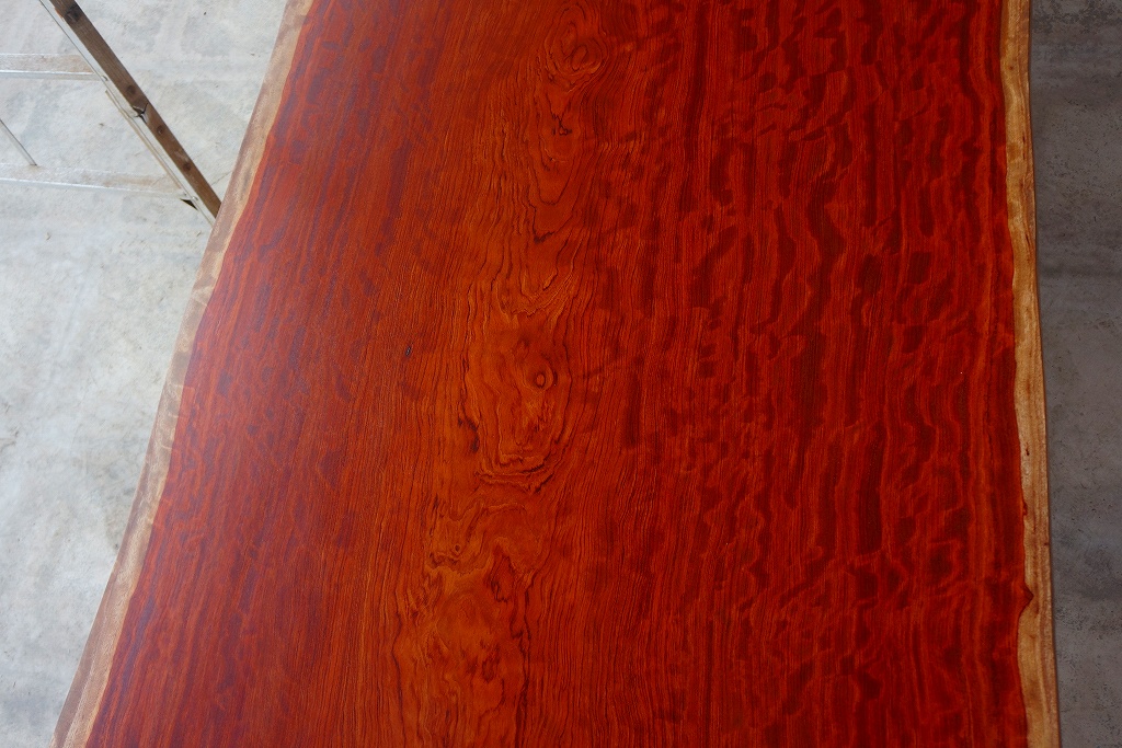 天然木 新潟工場 アフリカンローズ（ブビンガ）材 一枚板 カウンター