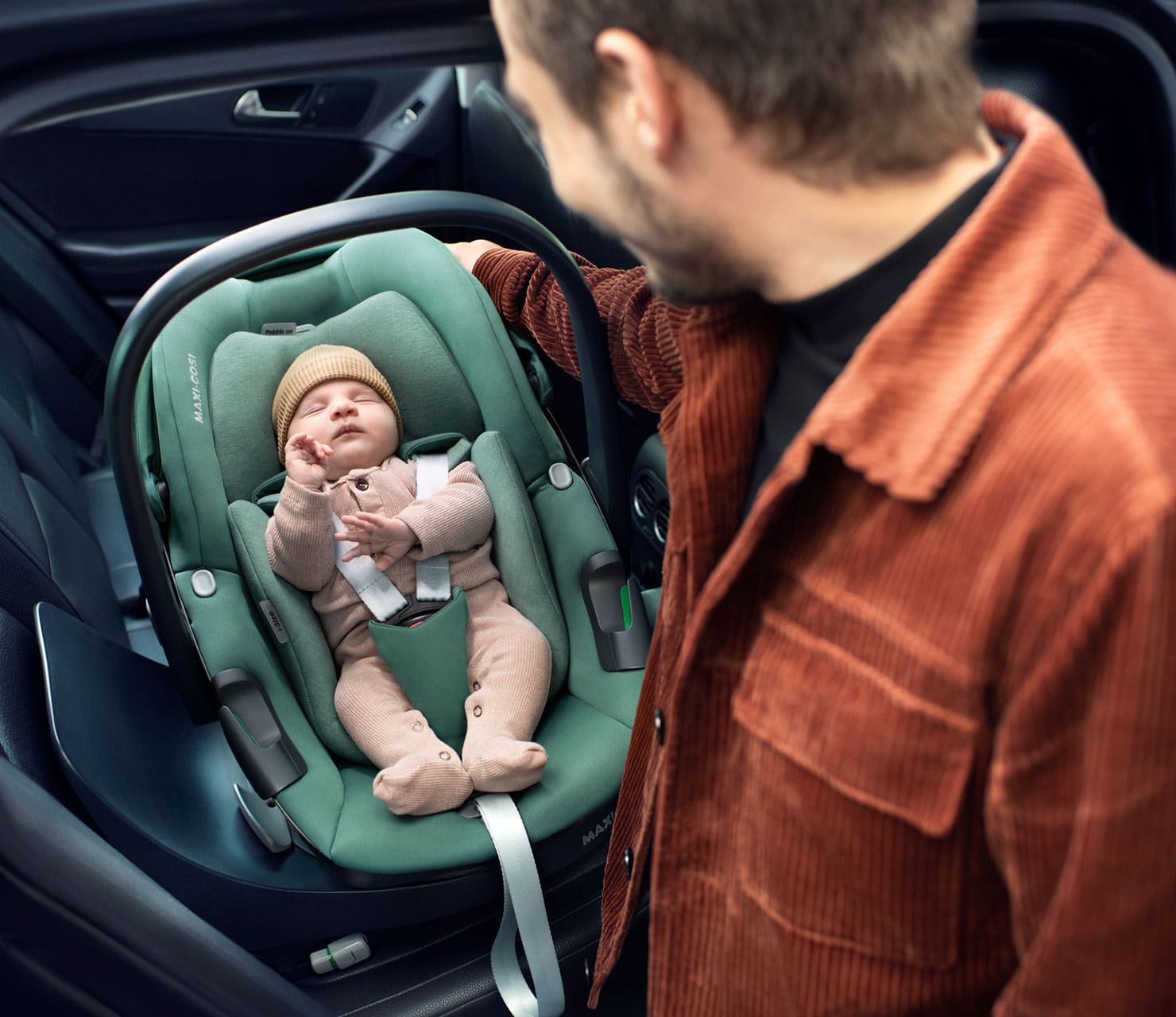 チャイルドシートのMAXI-COSI（マキシコシ）