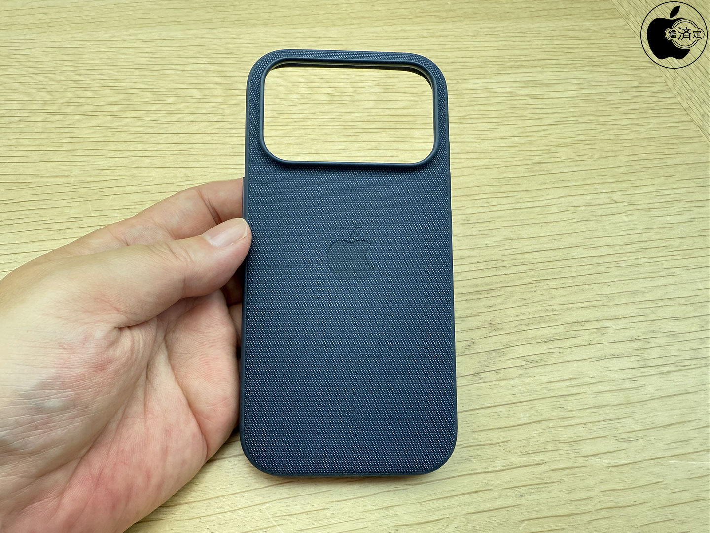 AppleのMagSafe対応iPhone 17 Proテックウーブンケース、iPhone 16 Pro