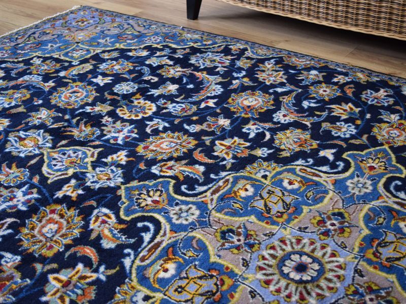 ペルシャ絨毯なら｜魔法のじゅうたん仙台｜通販・メンテナンスは全国対応