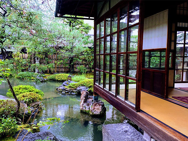 小川治兵衛】一から学ぶ植治の庭、天才庭師の革新・自然美を極めた4