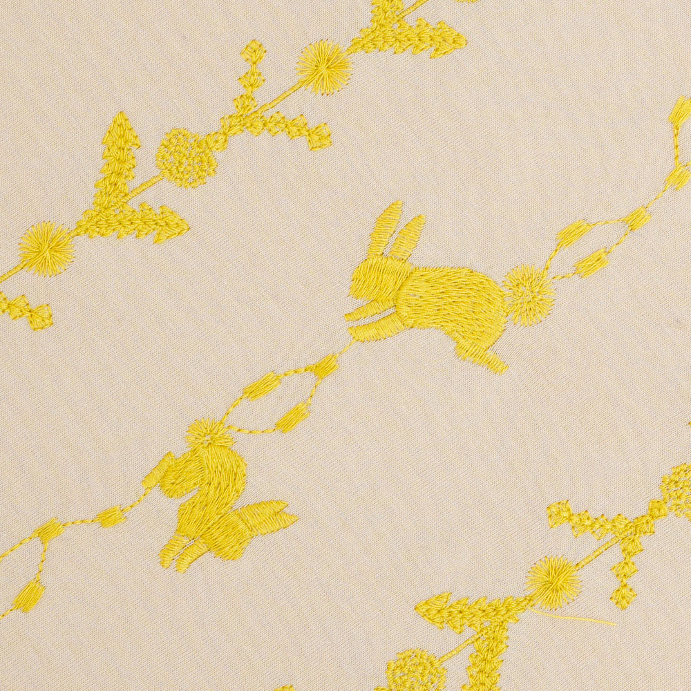 野原を飛び跳ねる、うさぎたち。 | marble SUD マーブルシュッド