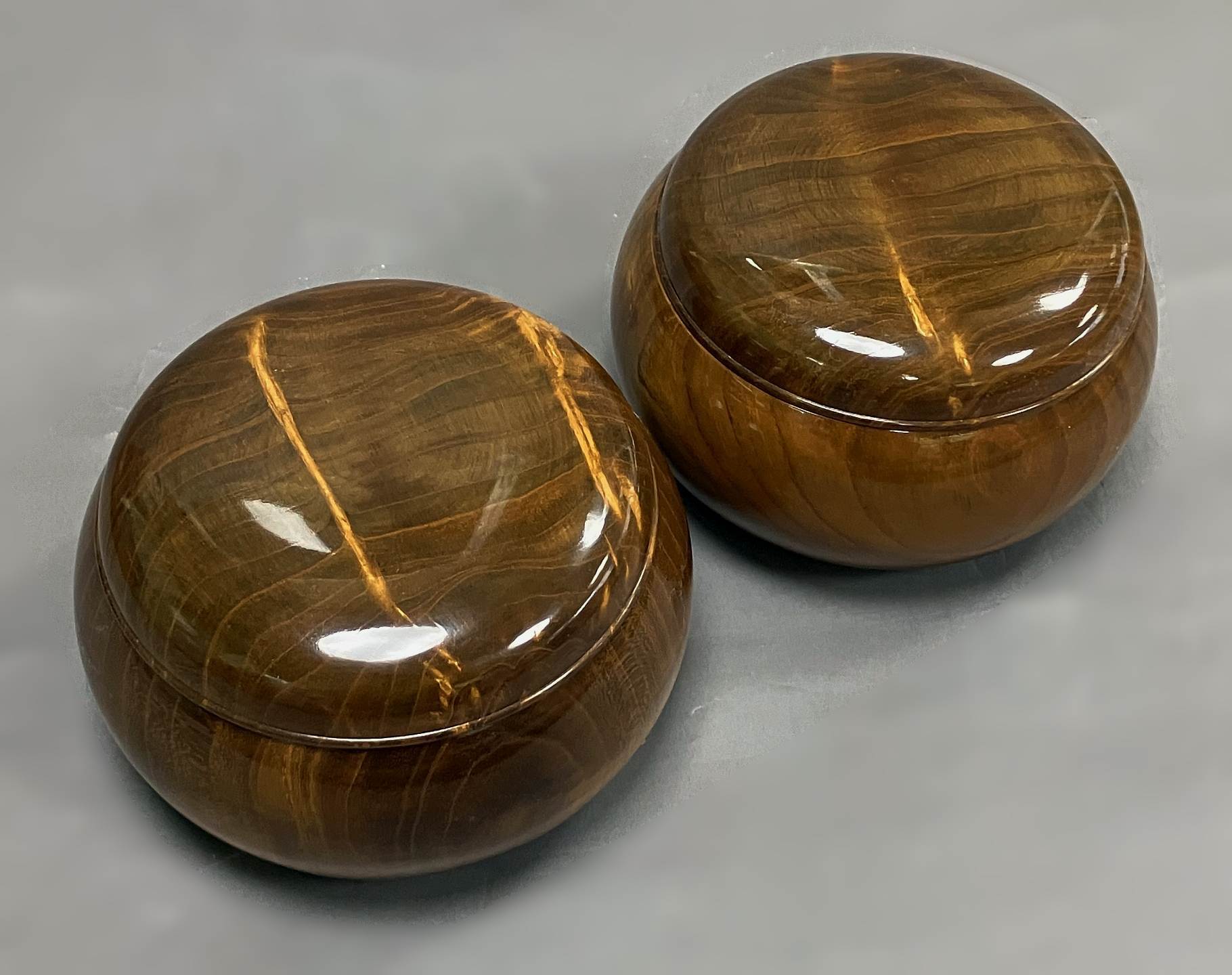 本榧 5寸 天地柾 / 本蛤碁石 / 那智黒 / 銘木碁笥 フルセット 囲碁盤と