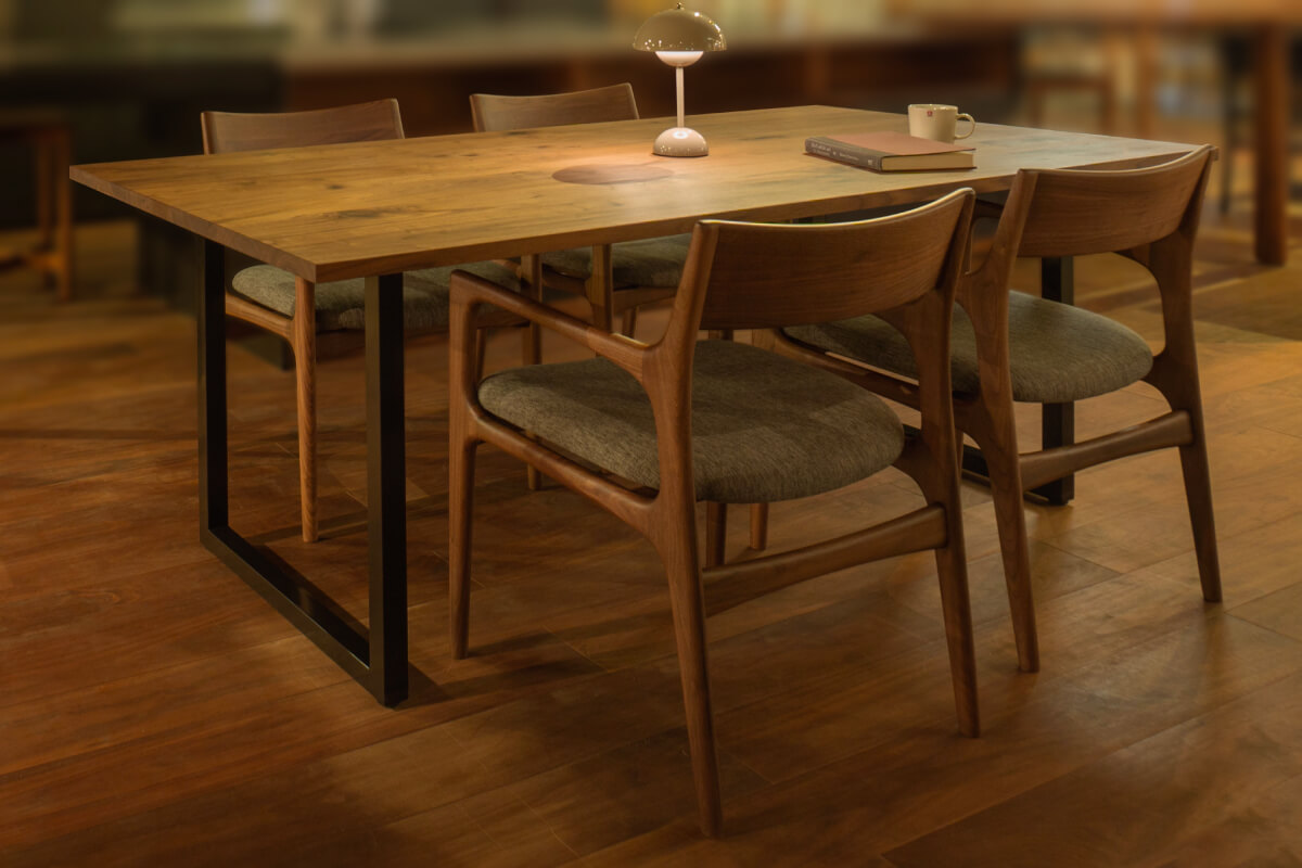 ALTERNA DINING TABLE(幅 100cm × 奥行 65cm)の通販 / マスターウォール