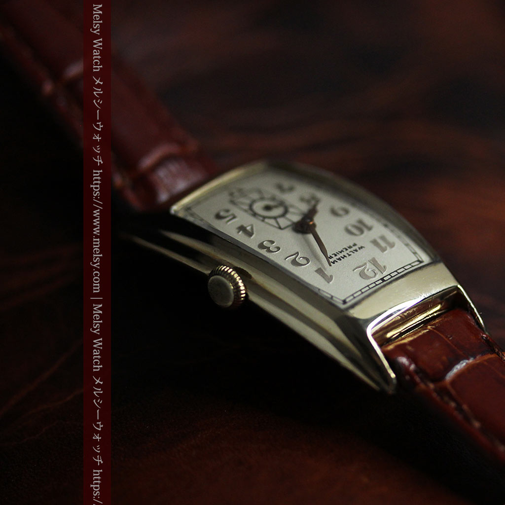 ウォルサム アンティーク腕時計 緩やかな曲線美 【1940年製】