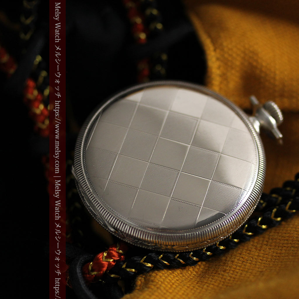 品のある幾何学模様 ゼニスの銀無垢懐中時計 【1914年頃】