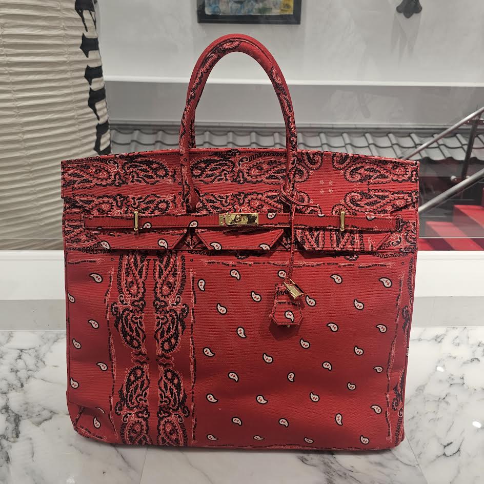 THE WORLD IS YOURS Paisley All Over Pattern Handbag ザ ワールド