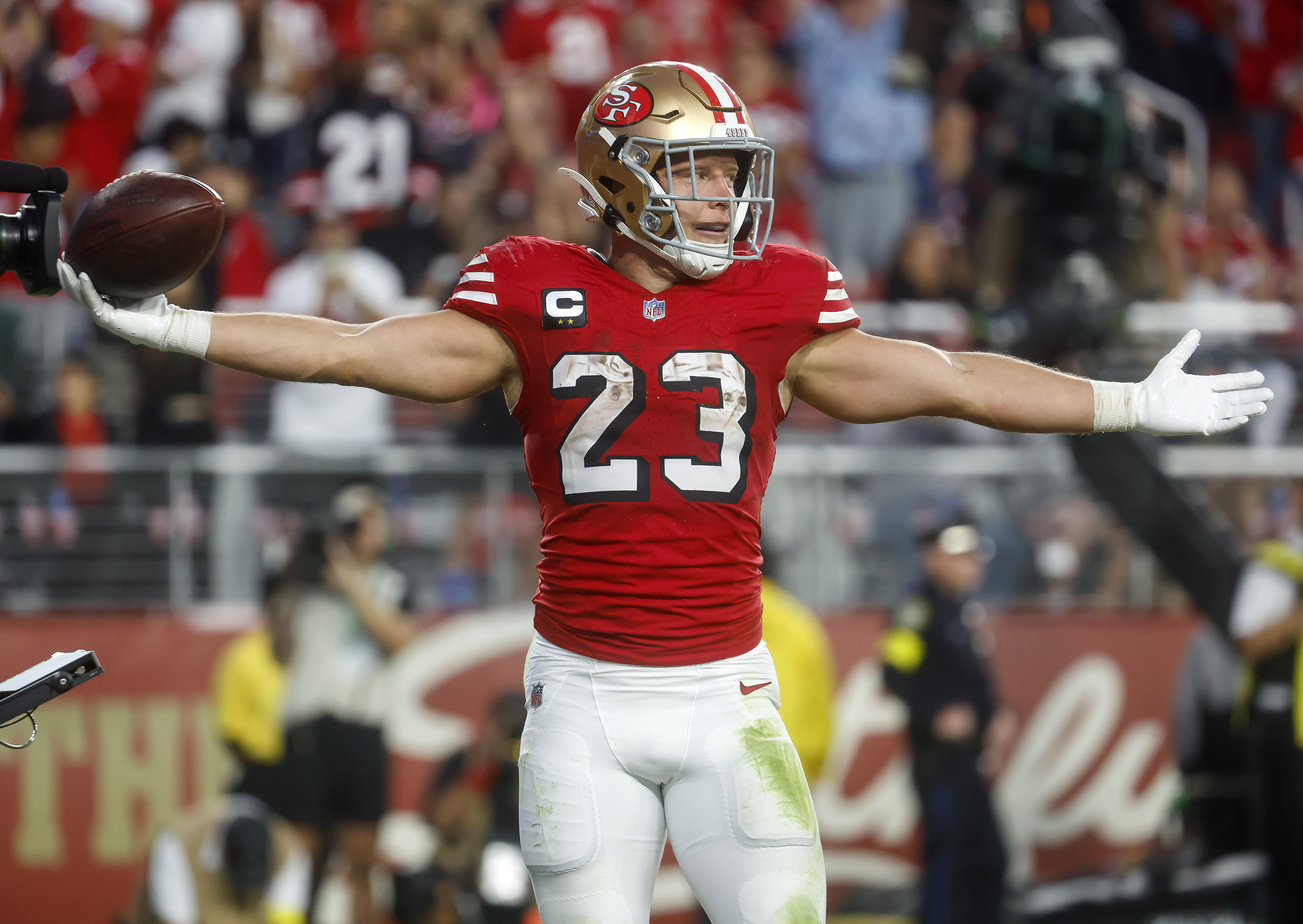 49ers' Christian McCaffrey named NFC offensive player of week