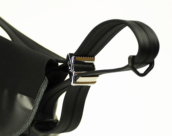 レジスタント / RESISTANT | Reporider(ルポライダー