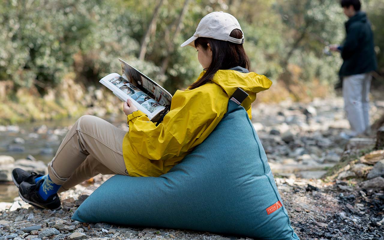 テトラ / NATURA | ベランダやアウトドアでも使えるビーズクッション