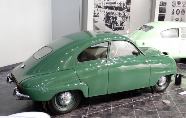 M-BASE エムベース ｜ カタログとその時代