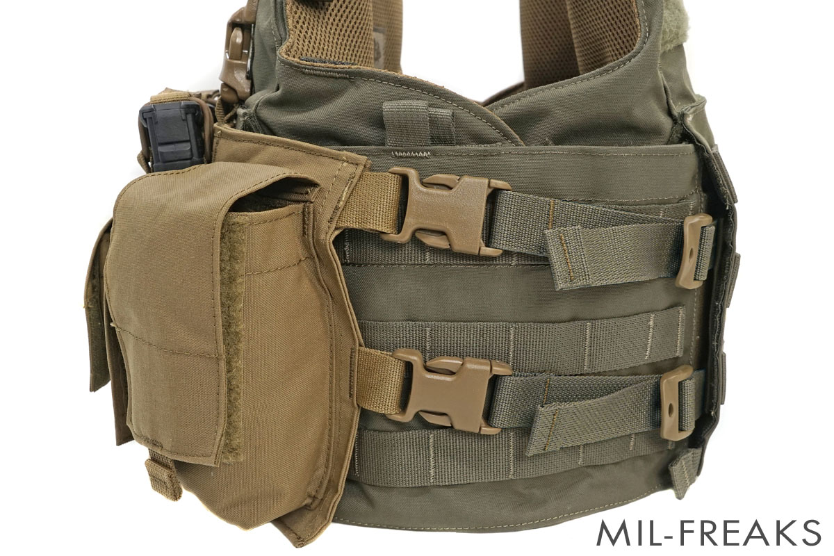 MAYFLOWER チェストリグ アダプターキット ブラック │ ミリタリー