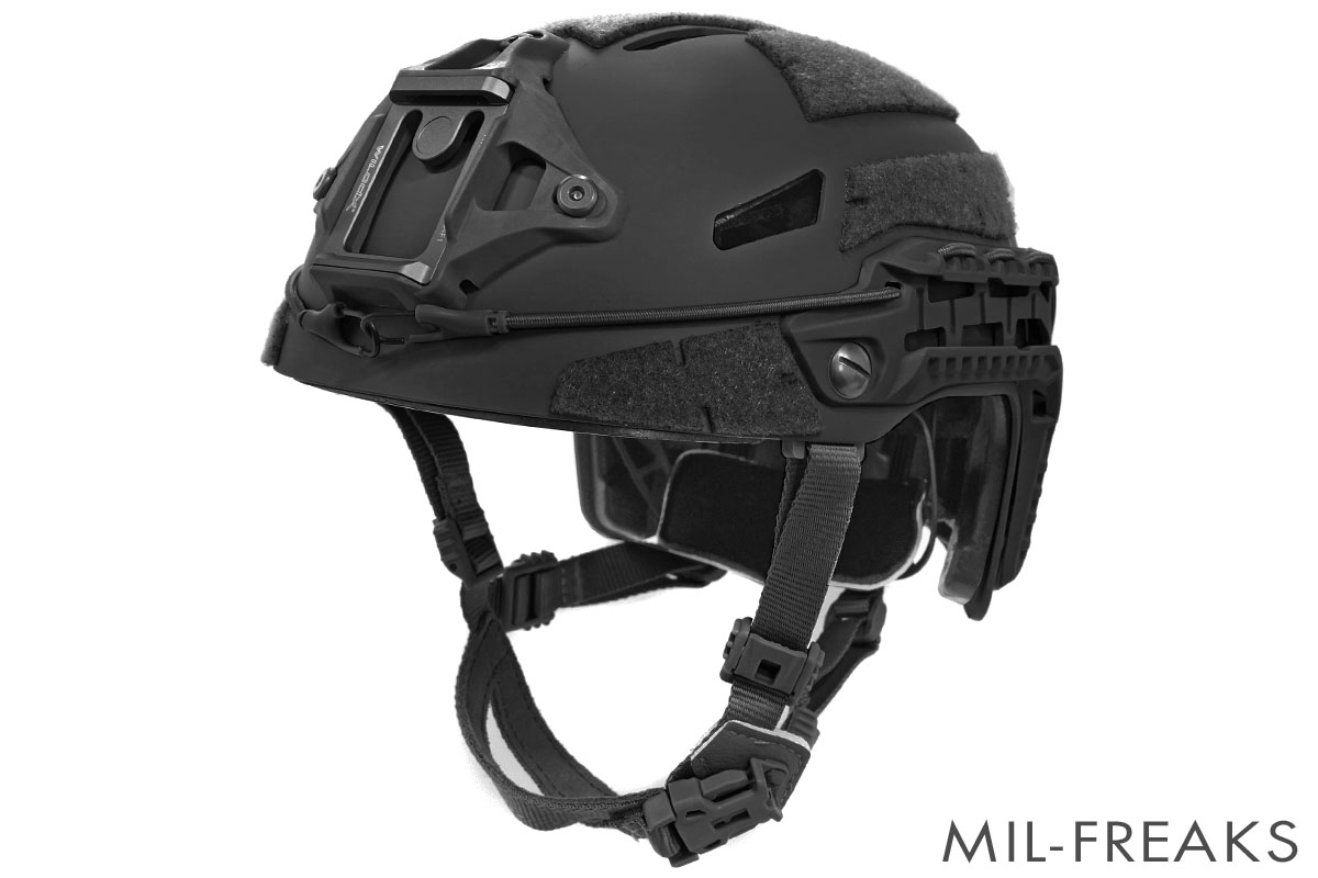 FMA REVISIONタイプ CAIMAN ハイブリッド ヘルメットシステム