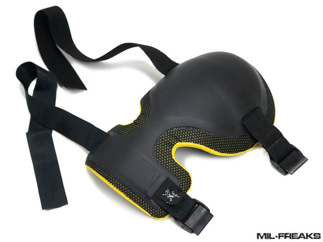 一点物] Arc'teryx LEAF Knee caps ニーパッド 旧型 未使用