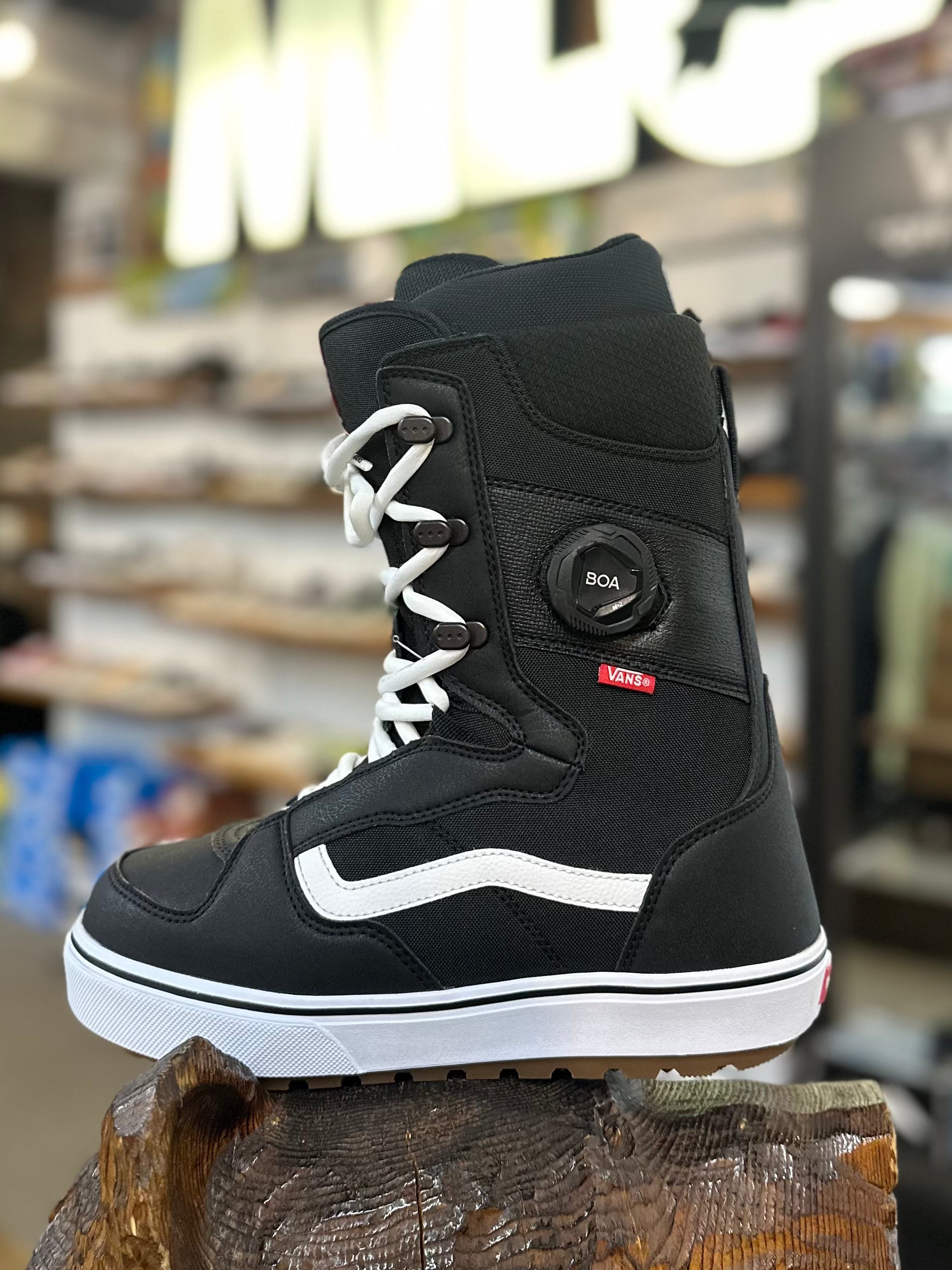 The Vans Mens Invado OG Snowboard Boot 2025