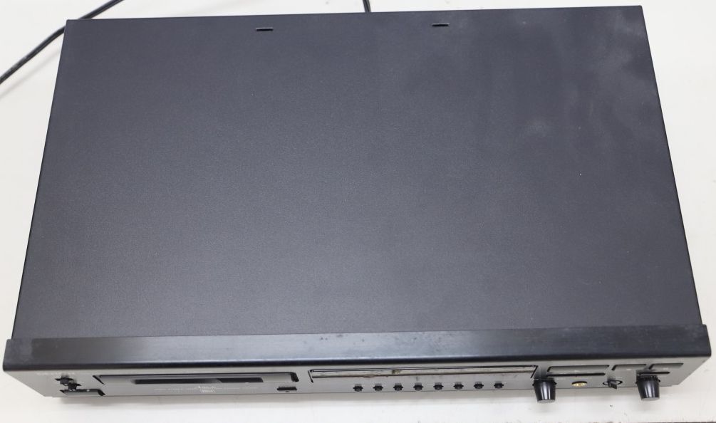 Denon DMD-1300 / DMD-1550G [MiniDisc Wiki]