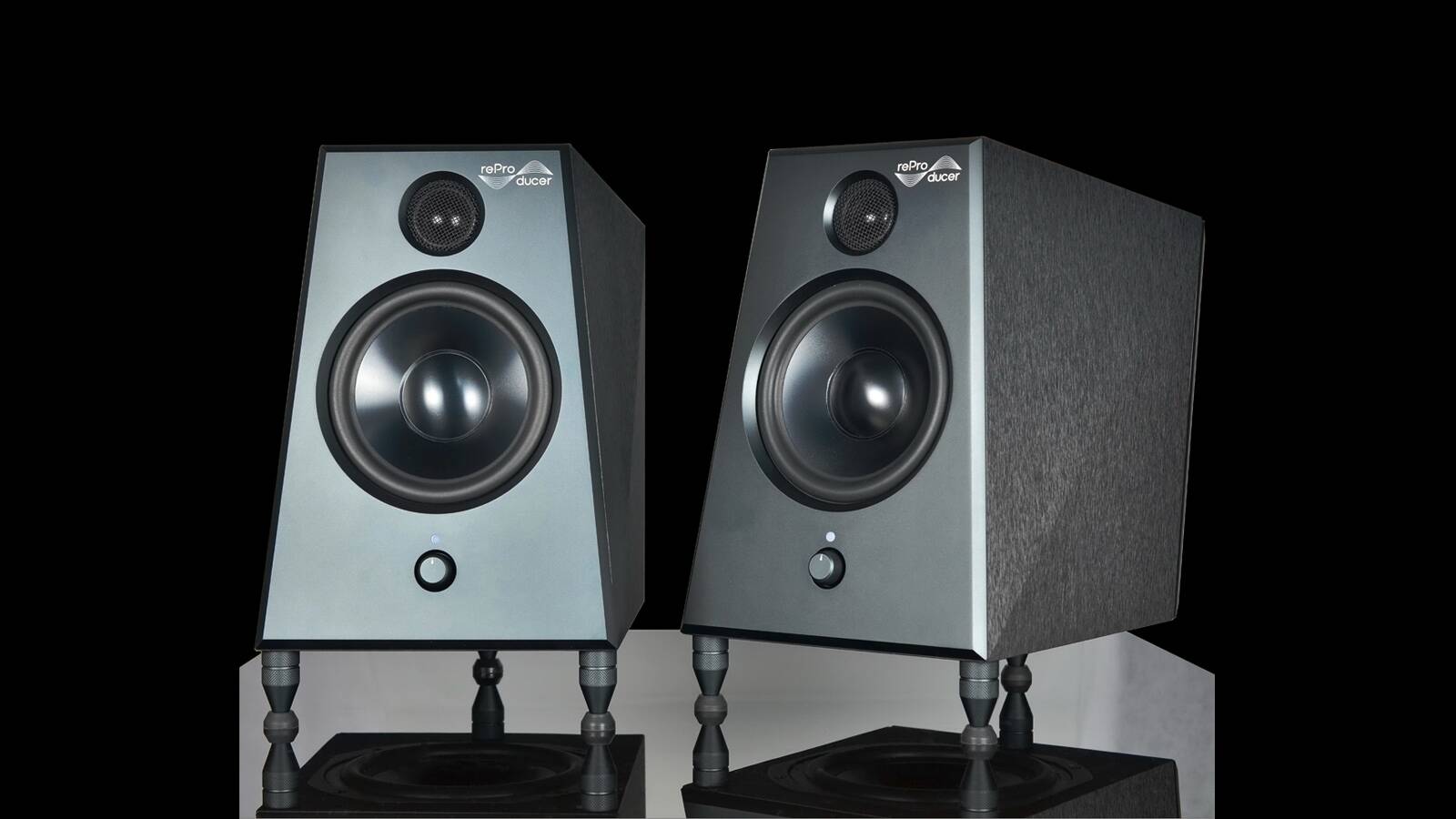 開発3年、全ドライバーがアルミニウム製の高解像度スピーカー「EPIC-5