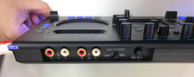 Korg KAOSS DJ レビュー！タッチパネルをこすって生まれ変わる音楽の