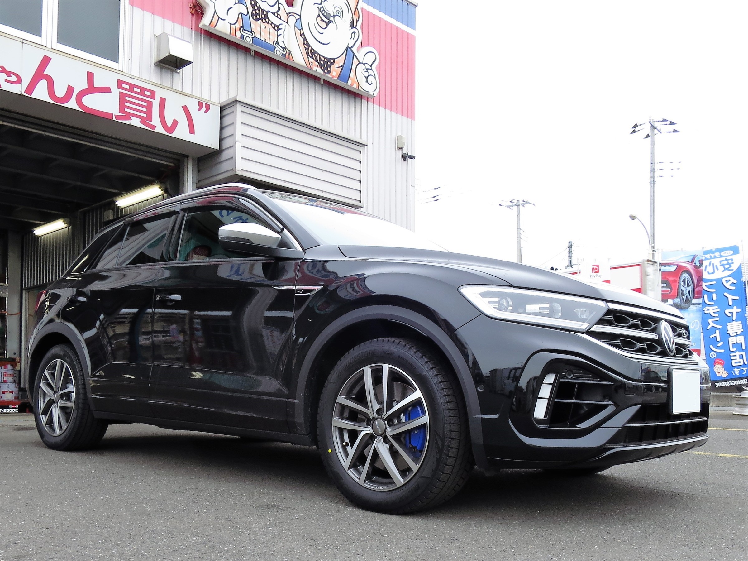 フォルクスワーゲン T-RocにBLIZZAK VRX3 を装着 | フォルクスワーゲン