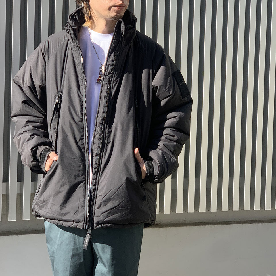 希少40エヌハリウッドecwcsハッピージャケットL深緑プリマロフトLEVEL7